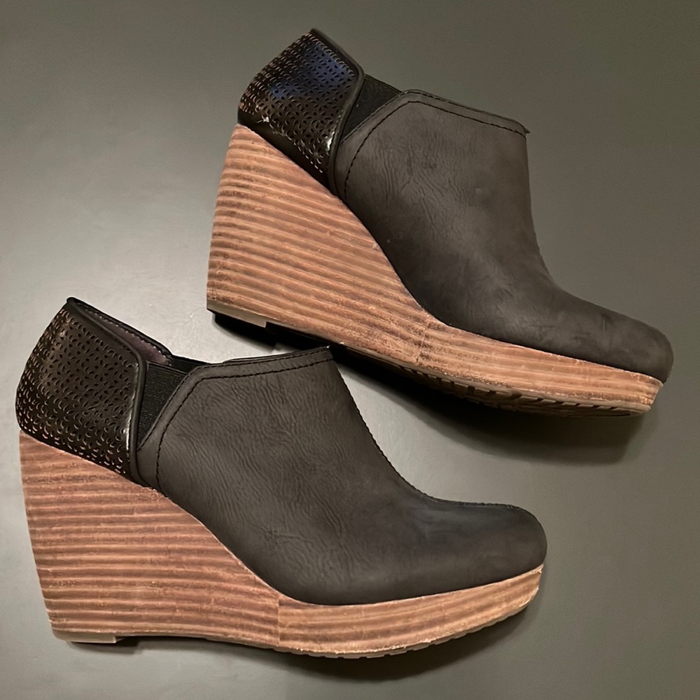 Dr. Scholl’s Shoes Memory Foam Cool Fit Women’s size 7 wedge heel Booties Black